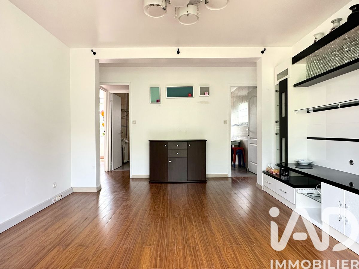 Appartement 3 pièces de 54 m² à Ivry-sur-Seine (94200)