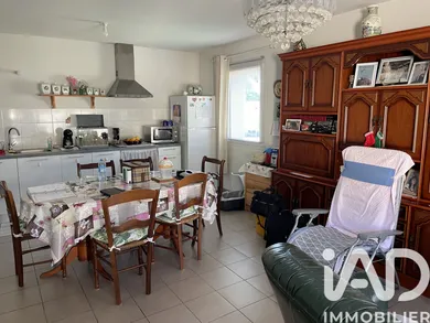 Apartment in Pompignac (33370)