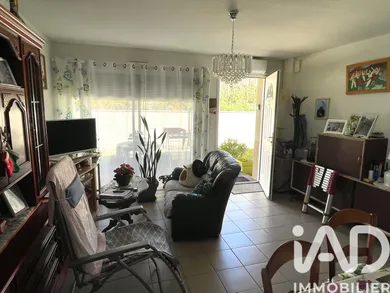 Apartment in Pompignac (33370)
