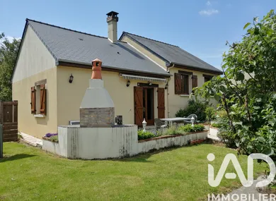 House in Mayenne (53100)
