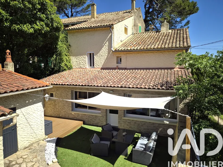 Maison 5 pièces 100 m² · à Bagnols-sur-Cèze · 100 m² · 225 000 €