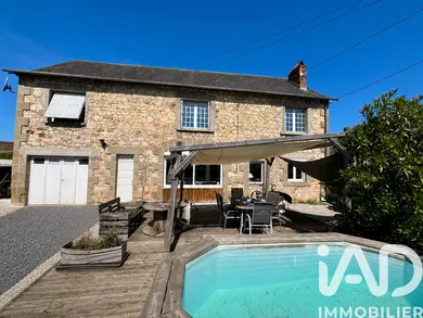 Maison de ville à Terrasson-Lavilledieu (24120)