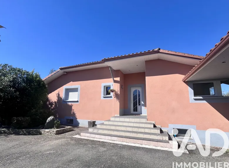 Maison 6 pièces 196 m² · à Orleix · 196 m² · 330 000 €