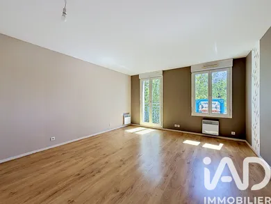 Apartment in Saint-Pierre-du-Perray (91280)
