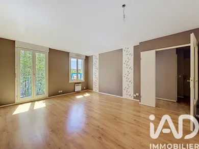 Appartement à Saint-Pierre-du-Perray (91280)