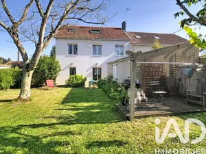 Townhouse in La Montagne (44620)