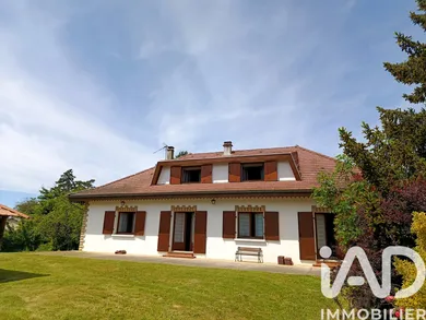Maison traditionnelle à Saint-Siméon-de-Bressieux (38870)