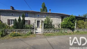 Village house in Les Adjots (16700)