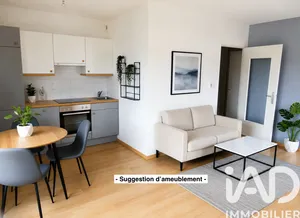 Apartment in Nantes (44300)