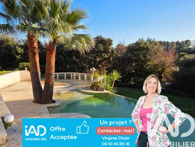 Architectural house in La Motte (83920)