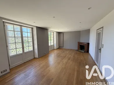Townhouse in Figeac (46100)