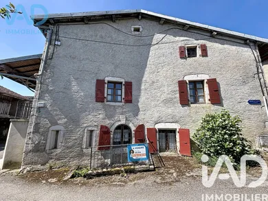 Maison de village à Saint-Jean-de-Gonville (01630)