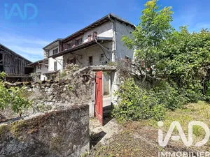 Maison de village à Saint-Jean-de-Gonville (01630)