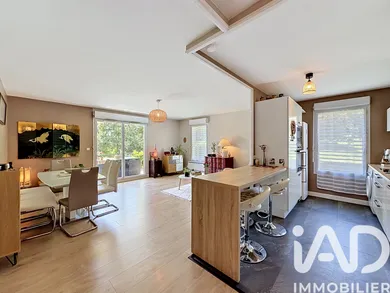 Appartement à L'Isle-d'Abeau (38080)