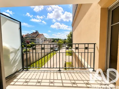 Apartment in Beaumont-sur-Oise (95260)