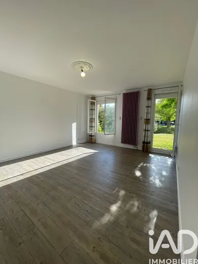 Apartment in Le Mée-sur-Seine (77350)