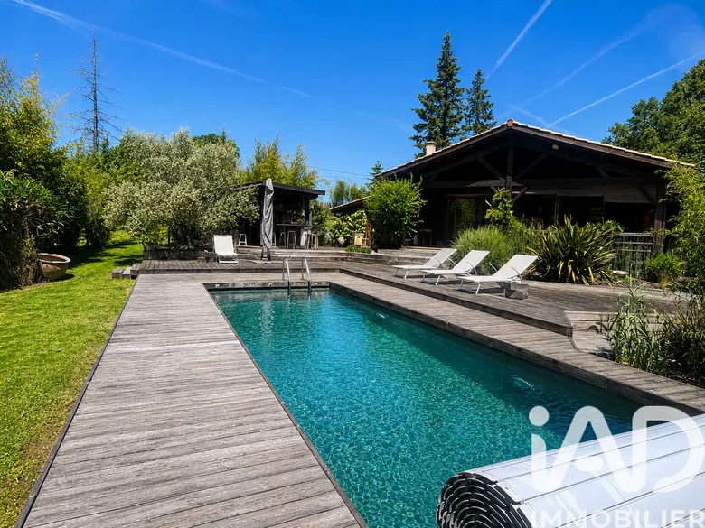 Maison 4 pièces 120 m² · à Montguyon · 120 m² · 327 000 €
