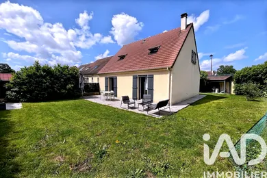 Maison traditionnelle à Sivry-Courtry (77115)