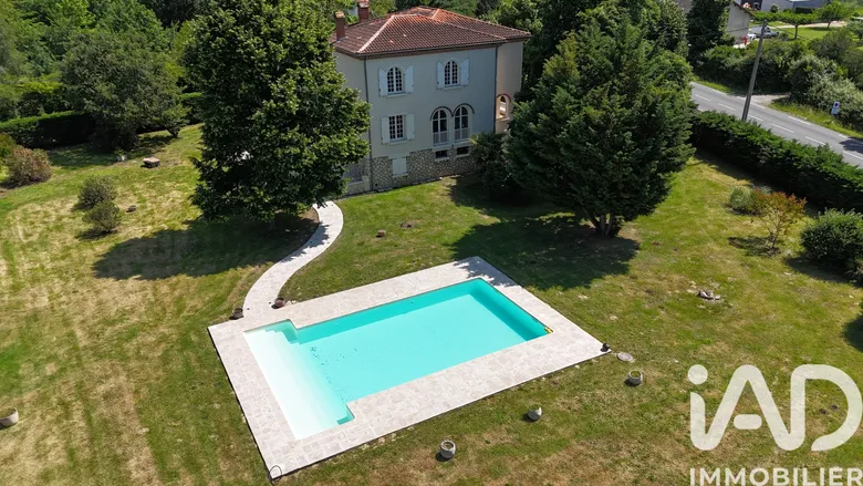 Maison 9 pièces 233 m² · à Montauban · 233 m² · 530 000 €