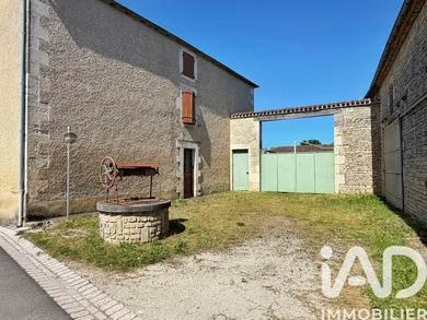 Maison à Vervant (16330)