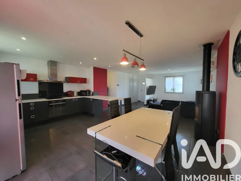 Maison 4 pièces 100 m² · à Pouzols-Minervois · 100 m² · 225 000 €