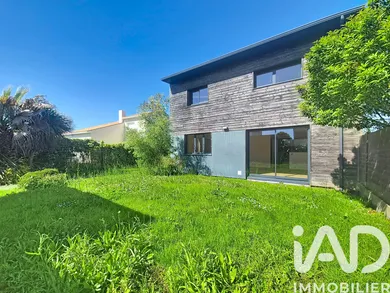 House in Sainte-Pazanne (44680)