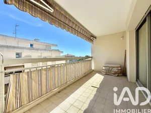 Appartement à Saint-Laurent-du-Var (06700)