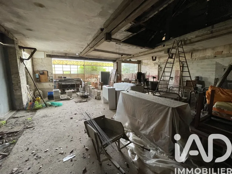 Murs commerciaux à Château-Thierry (02400) · 160 m² · 68 000 €