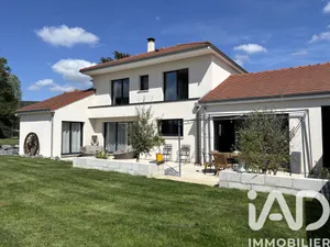 Maison à Villers-Bocage (80260)