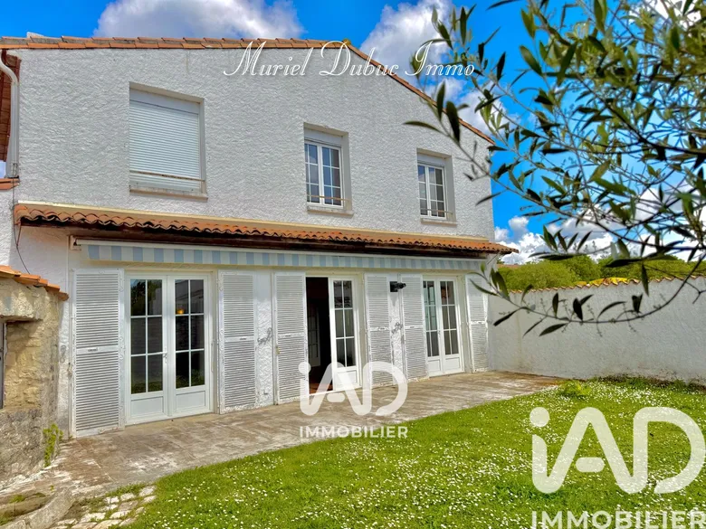 Maison 9 pièces 254 m² · à Saujon · 254 m² · 459 000 €