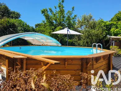 Longere in Saint-Julien-des-Landes (85150)