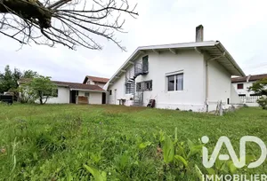 Townhouse in Saint-Vincent-de-Tyrosse (40230)