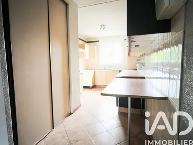 Appartement à Saint-Jean-de-la-Ruelle (45140)