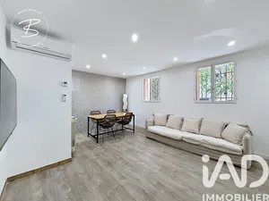 Apartment in Toulon (83000)