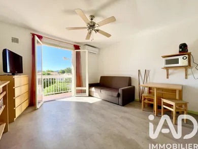 Apartment in Six-Fours-les-Plages (83140)