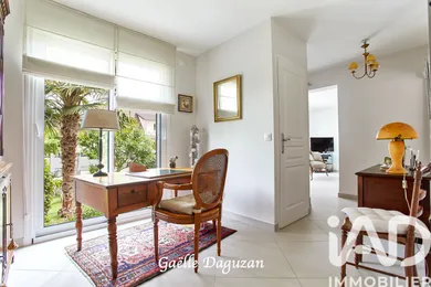 House in Le Chesnay (78150)