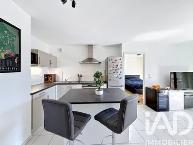 Apartment in Francheville (69340)