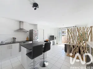 Apartment in Francheville (69340)