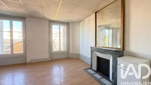 Apartment in Digoin (71160)