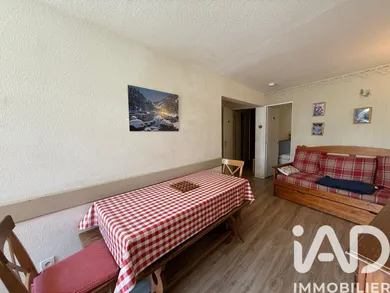 Appartement à LA MONGIE (65200)