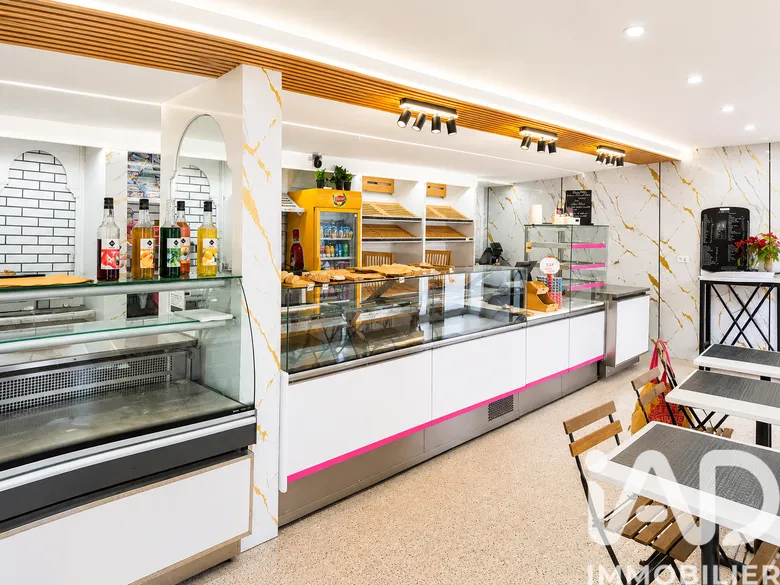 Local commercial 200 m² · à Besançon · 200 m² · 159 040 €