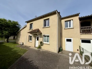Townhouse in Lacapelle-Marival (46120)