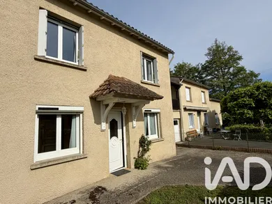 Townhouse in Lacapelle-Marival (46120)