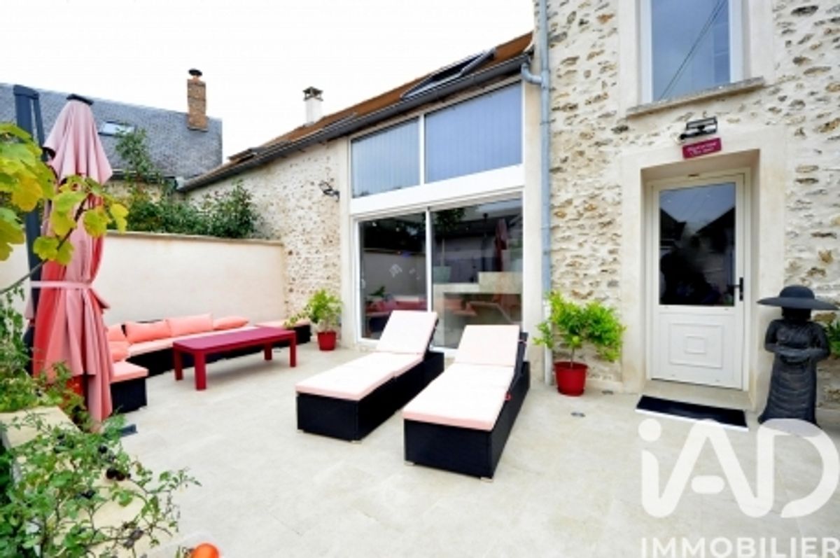 maison à Sermaise