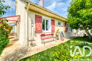 Maison traditionnelle à Roissy-en-Brie (77680)