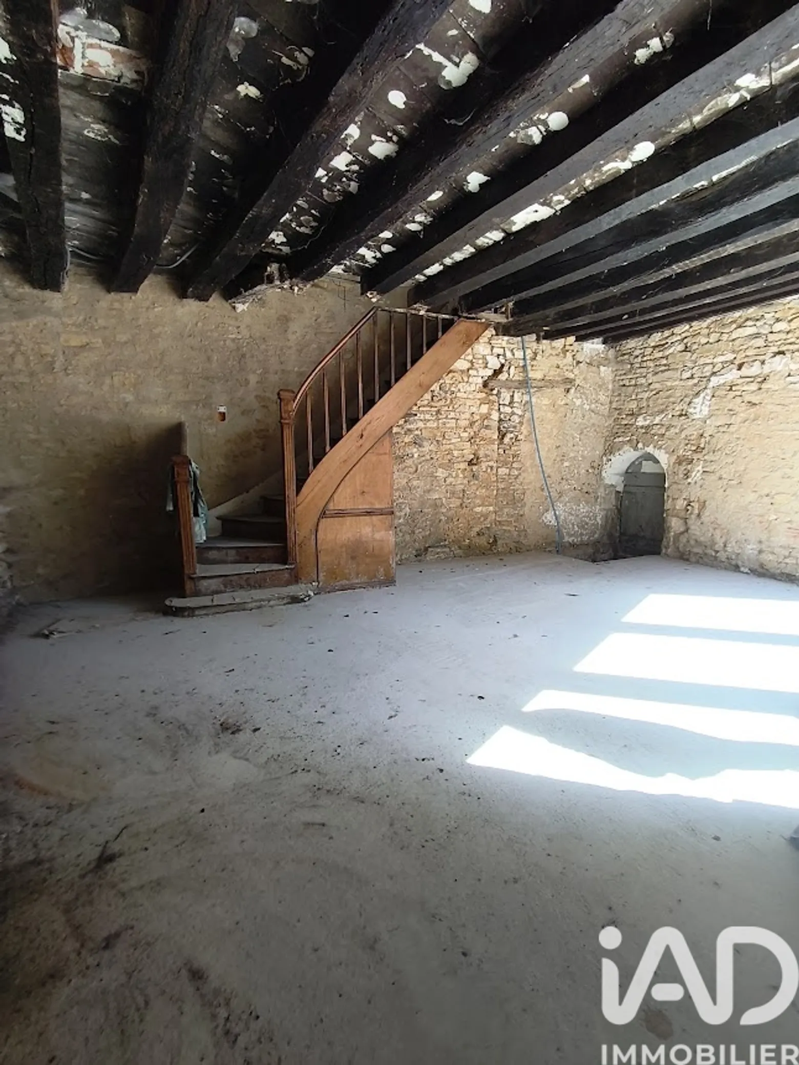 Vente maison à Châteauroux (36000) : maison de ville 3 pièces 110 m² - 2011577 — 2