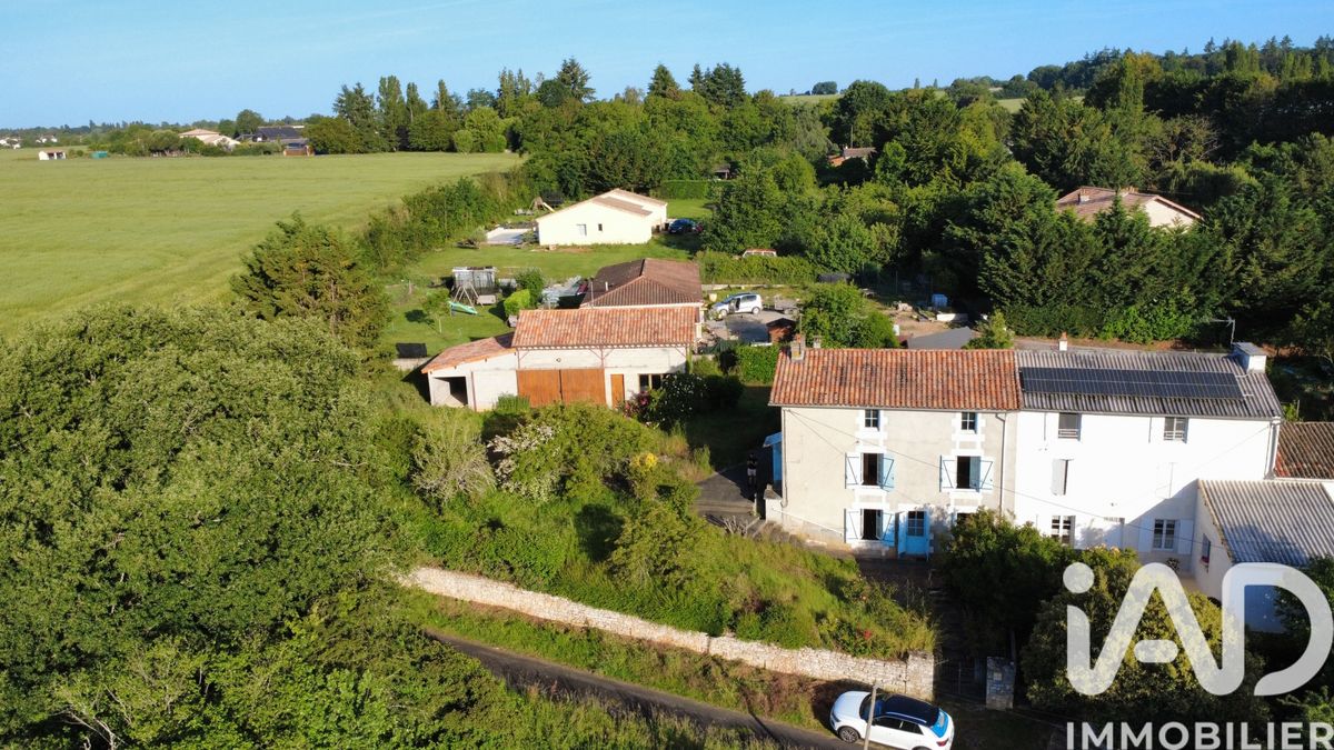 Vente maison à Vivonne (86370) : maison 4 pièces 96 m² - 2029603
