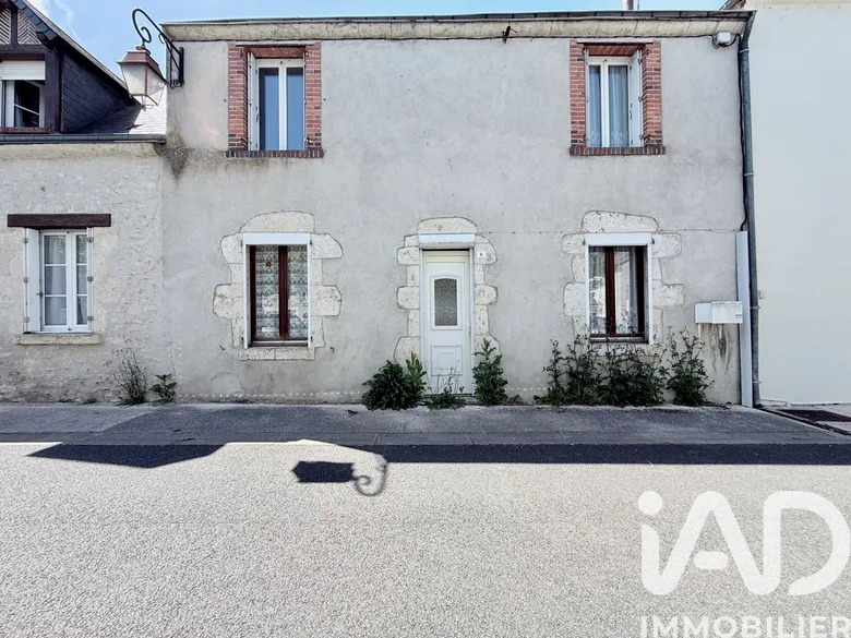 Maison 4 pièces 109 m² · à Beauce la Romaine · 109 m² · 115 000 €