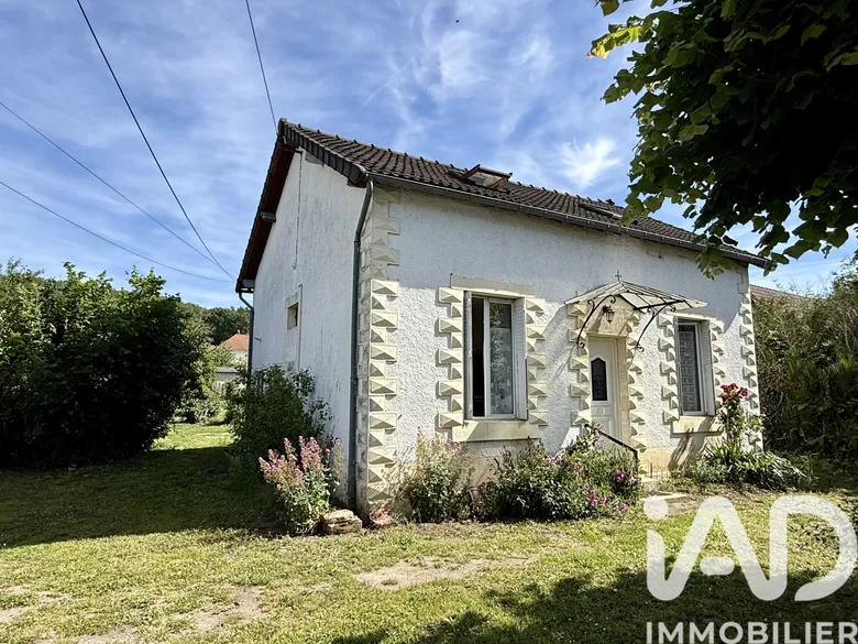 Vente maison à Saint-Amand-Montrond (18200) : maison de ville 4 pièces 86 m² - 2030447 — 4