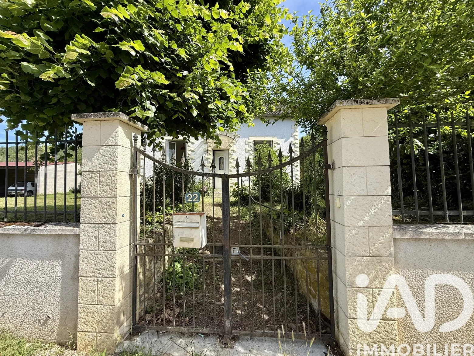 Vente maison à Saint-Amand-Montrond (18200) : maison de ville 4 pièces 86 m² - 2030447 — 3
